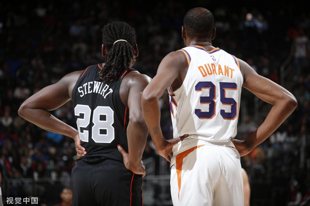 军发起冲击 军发起冲击