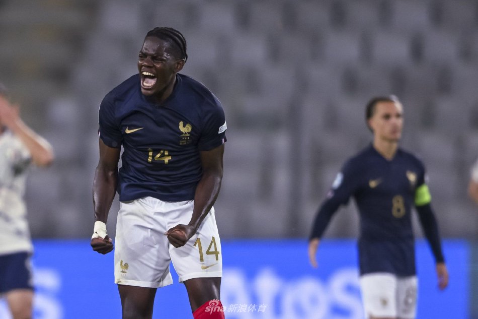 他的眼睛从 他的眼睛从